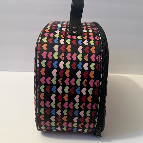 Cute Vintage Roxy Hearts Make Up Case - Picture 2 of 8